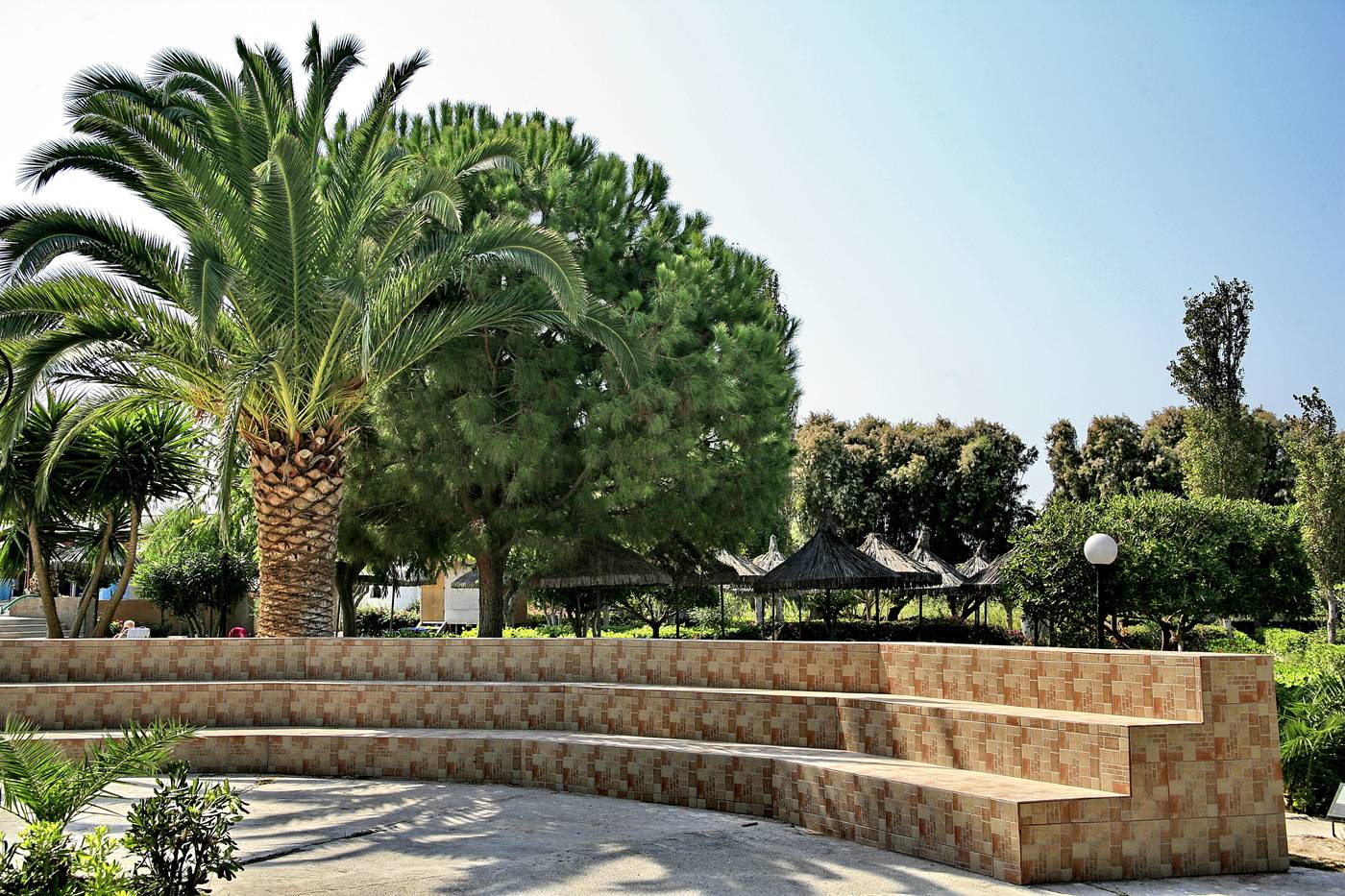 Ocean-Blue-Hotel-Sports-and-Entertainment-15