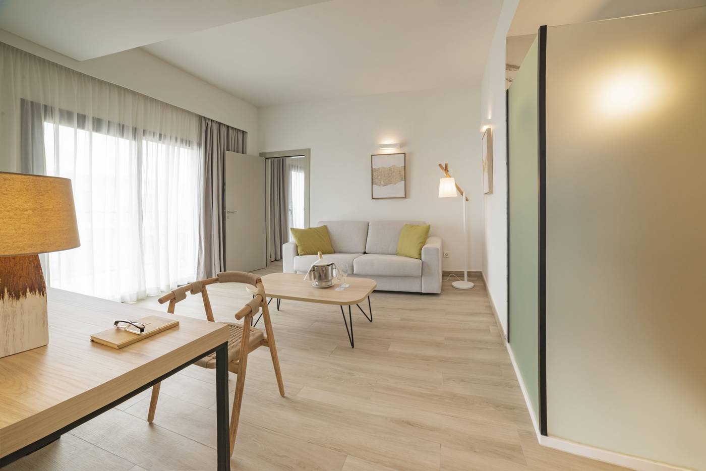 Cabogatamar-Garden-Room-26