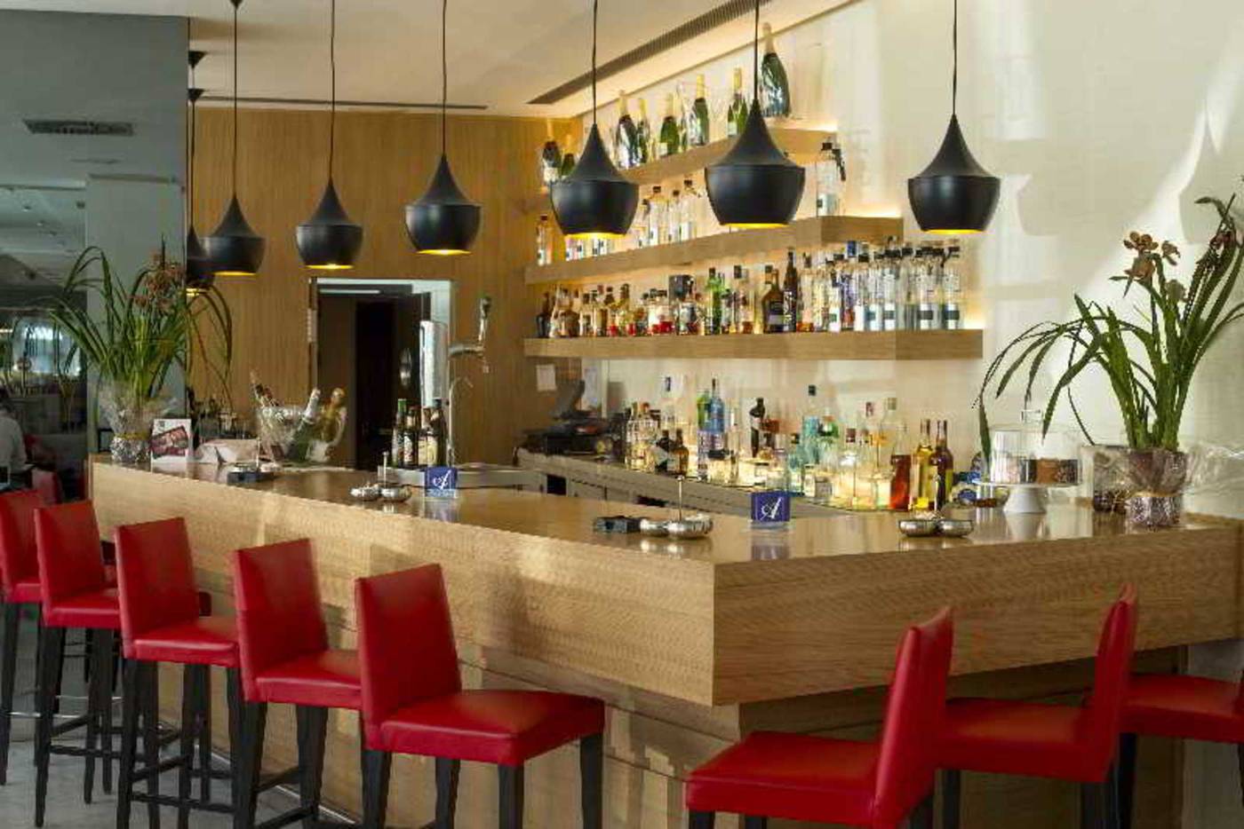 Paseo-del-Arte-Bar-28