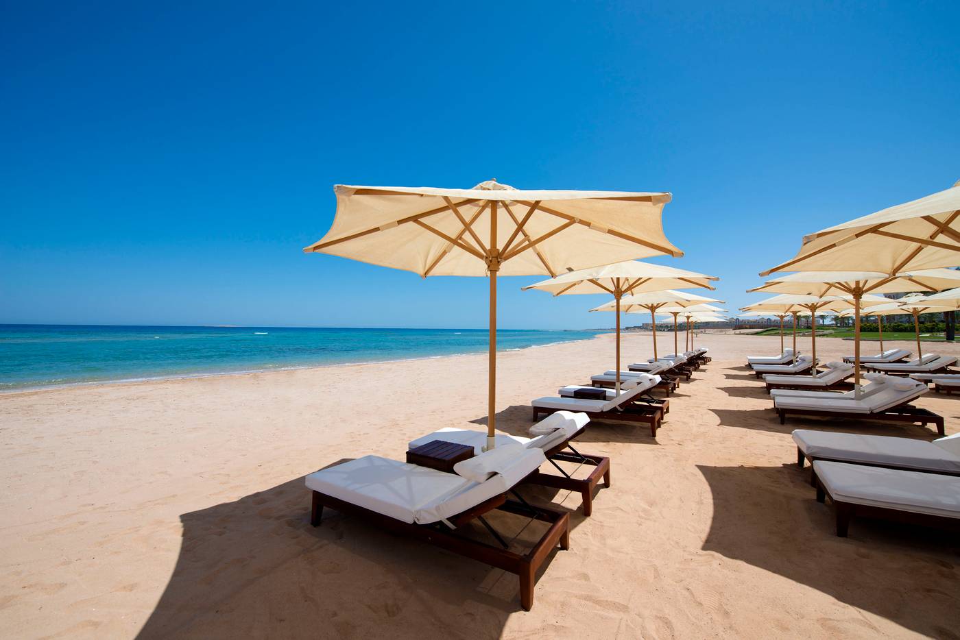 Baron-Palace-Beach-41