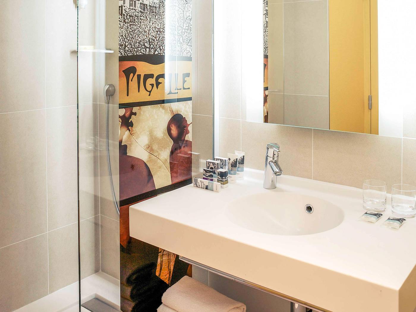 Mercure-Paris-Pigalle-Sacre-Coeur-Room-44