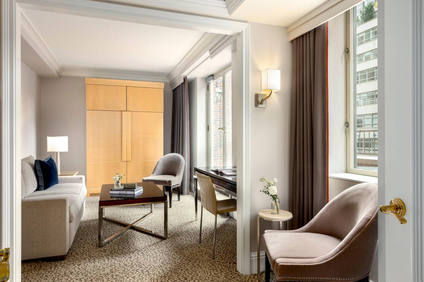 Omni-Berkshire-Place-Room-42