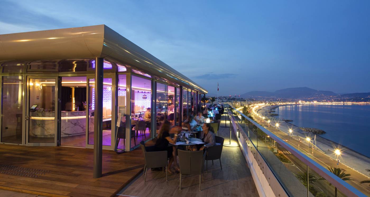 Radisson-Blu-Hotel-Nice-Bar-13