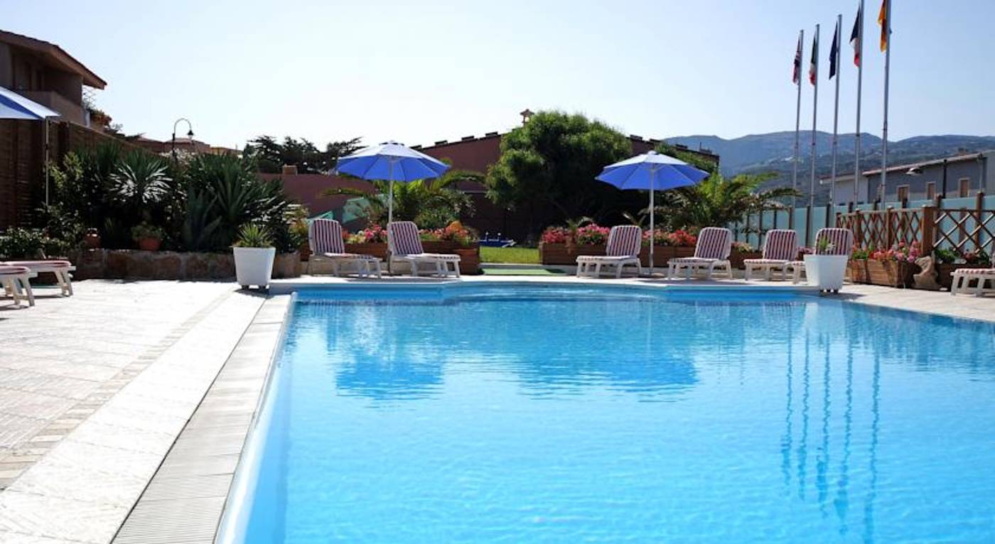 Corallo Hotel - Isola Rossa