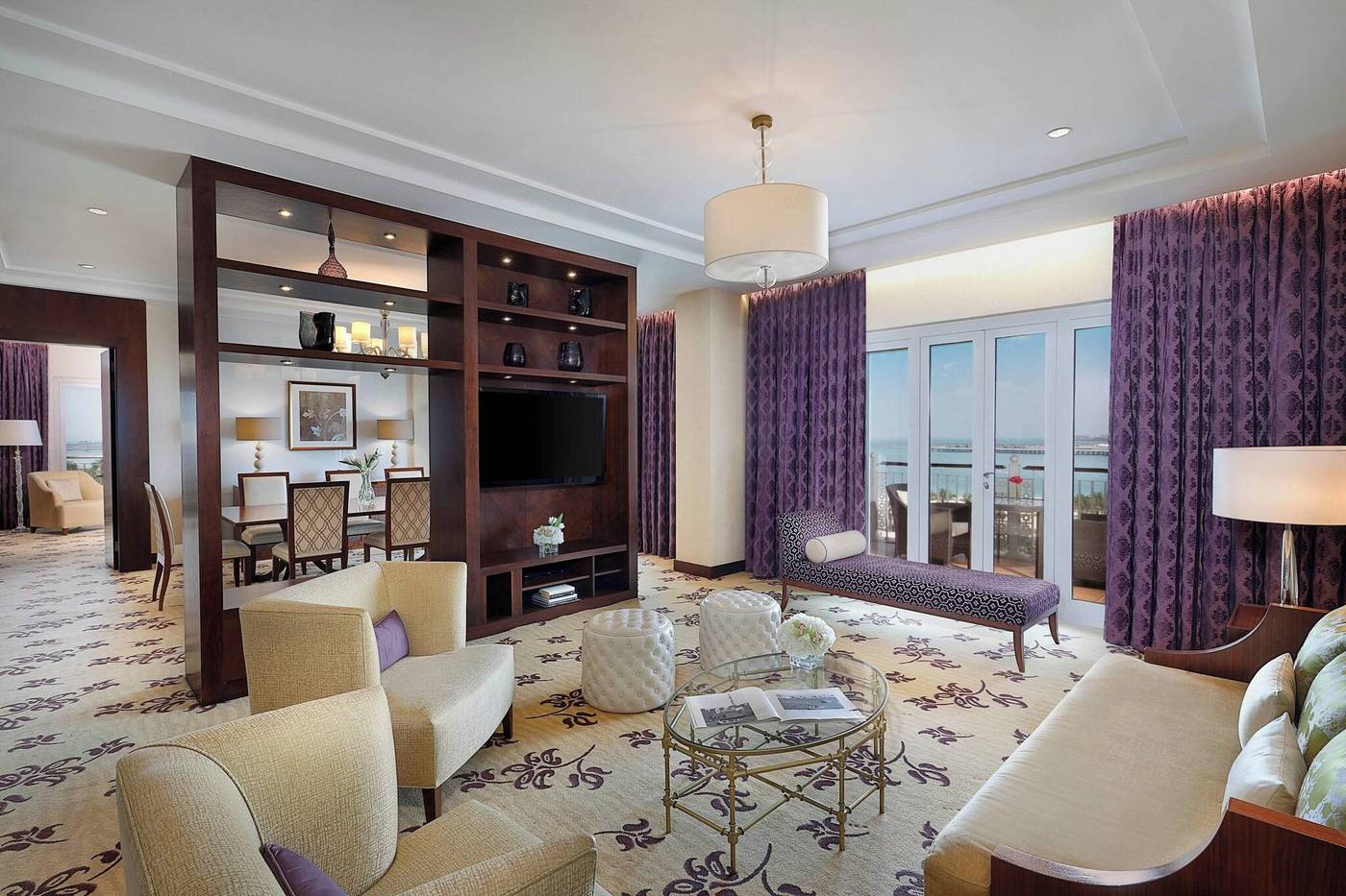 The-Ritz-Carlton--Dubai-Room-40