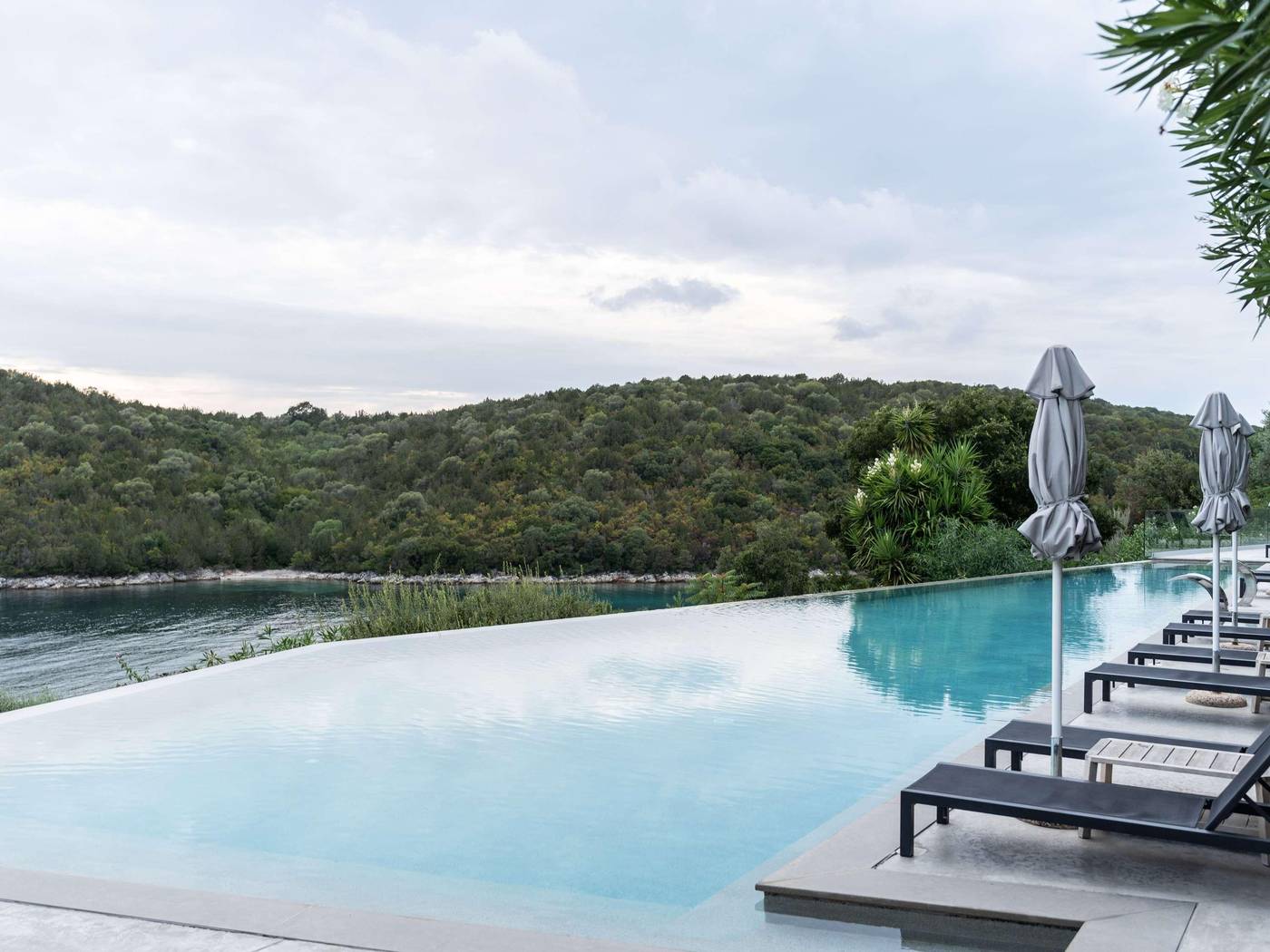 Domotel-Agios-Nikolaos-Pool-6