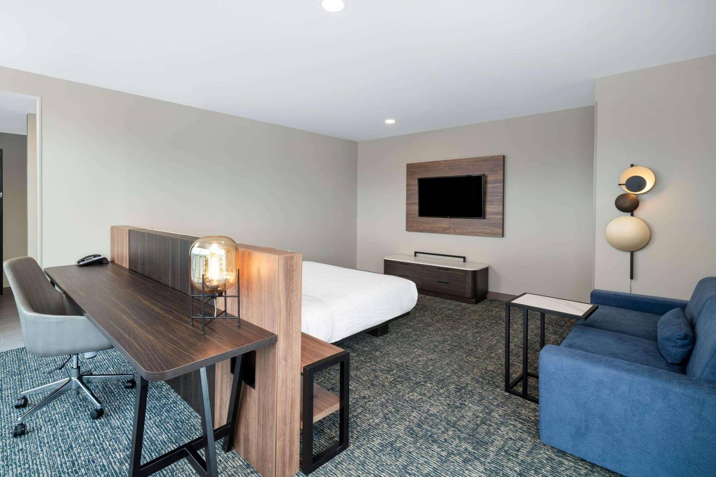 La Quinta Inn & Suites Nashville Downtown/Stadium-United States-NASHVILLE-Room-7
