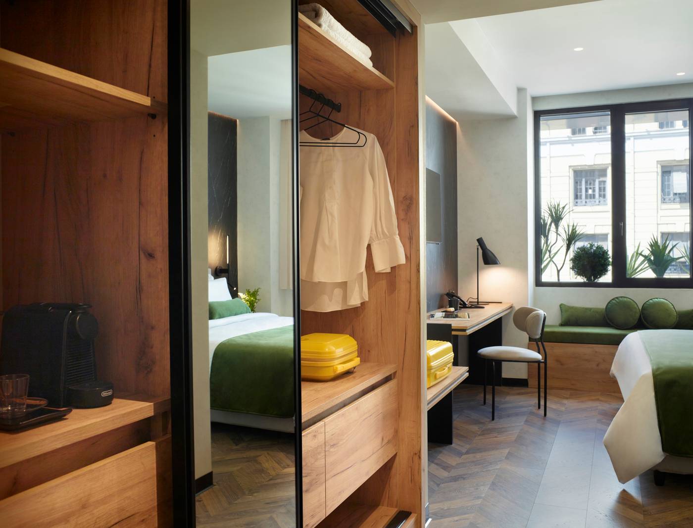 The-Port-Square-Hotel-Room-37