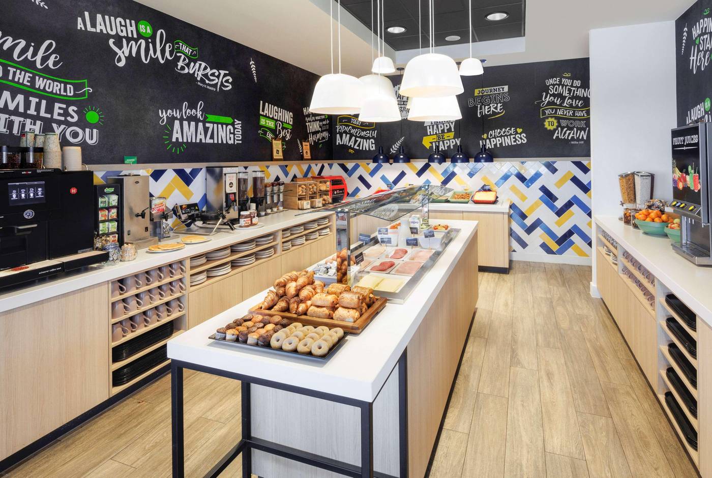 Hampton-by-Hilton-Amsterdam-Airport-Schiphol-Restaurant-19