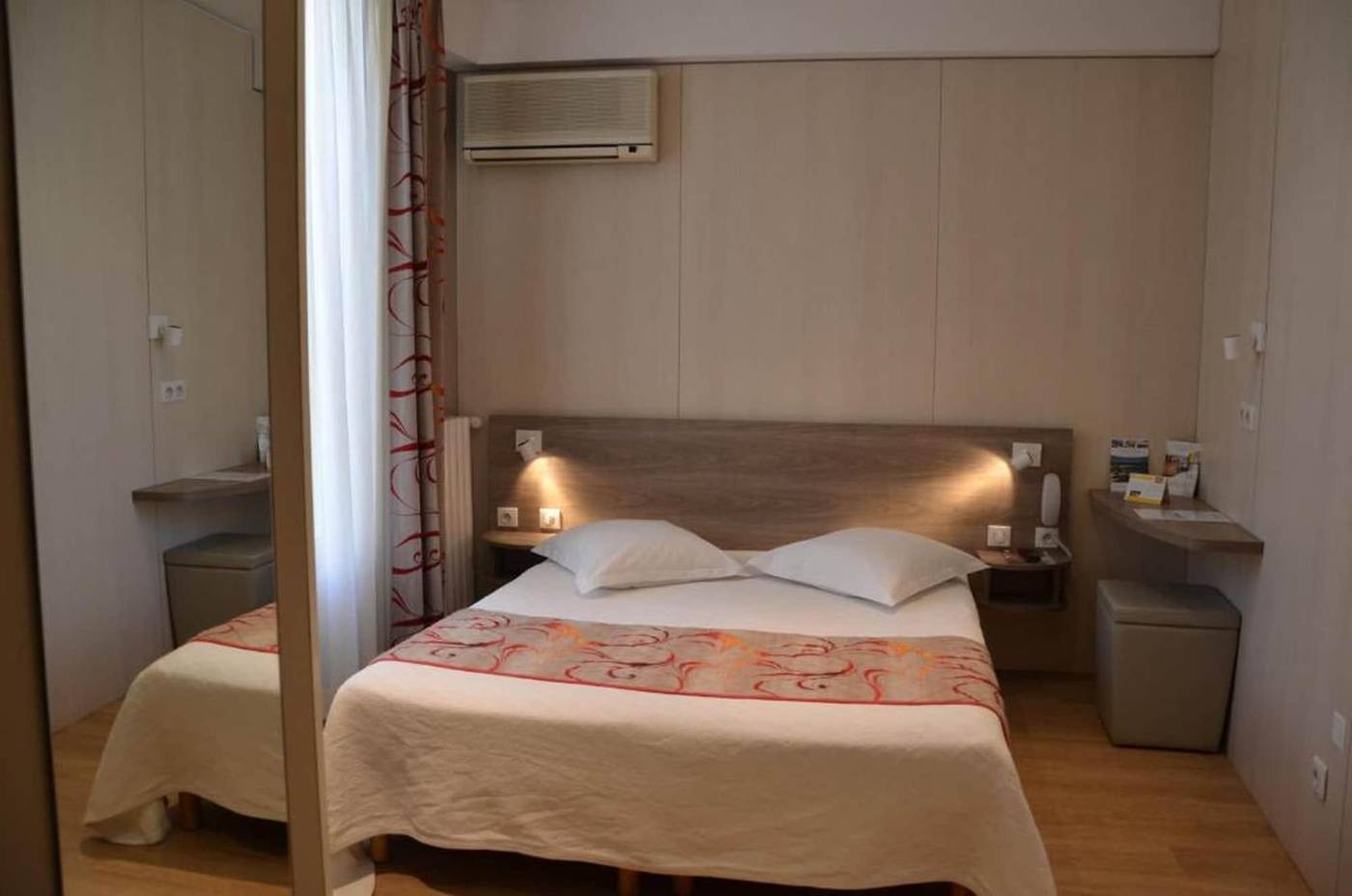 Hotel-Le-Revest-Room-15