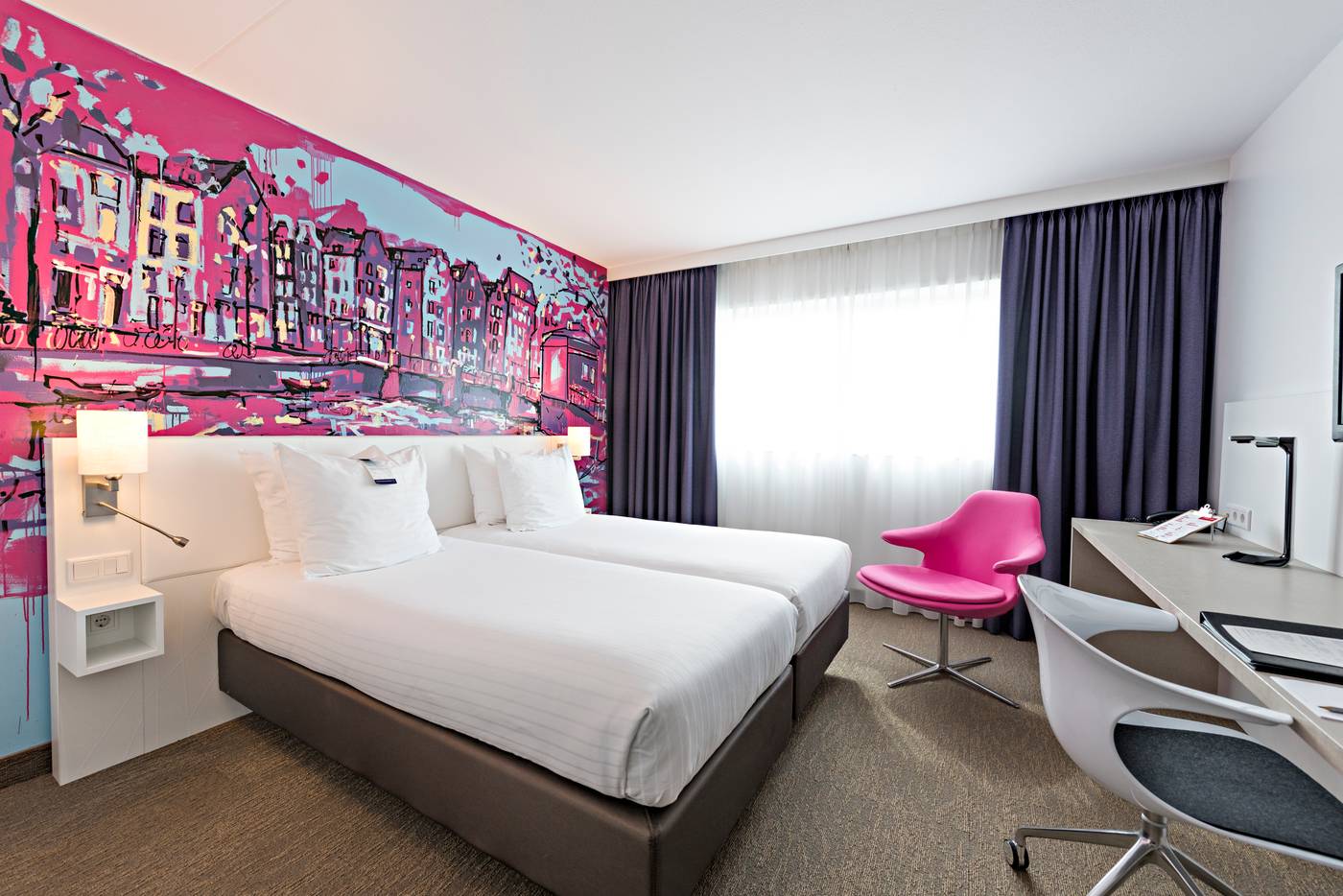WestCord-Art-Hotel-Amsterdam-3-Stars-Room-4