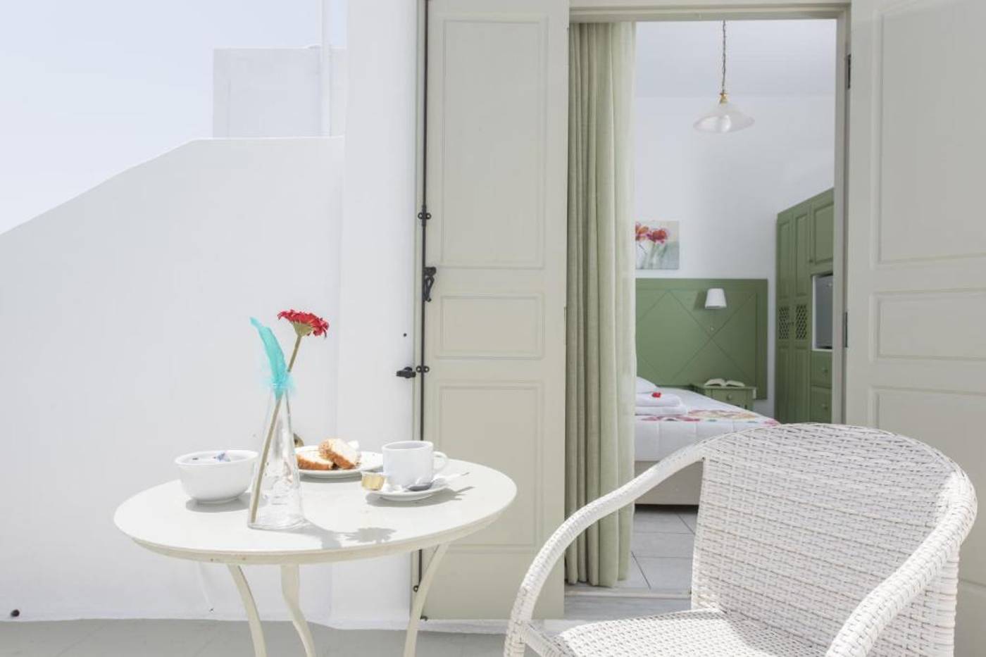 Nissos-Thira-Room-31