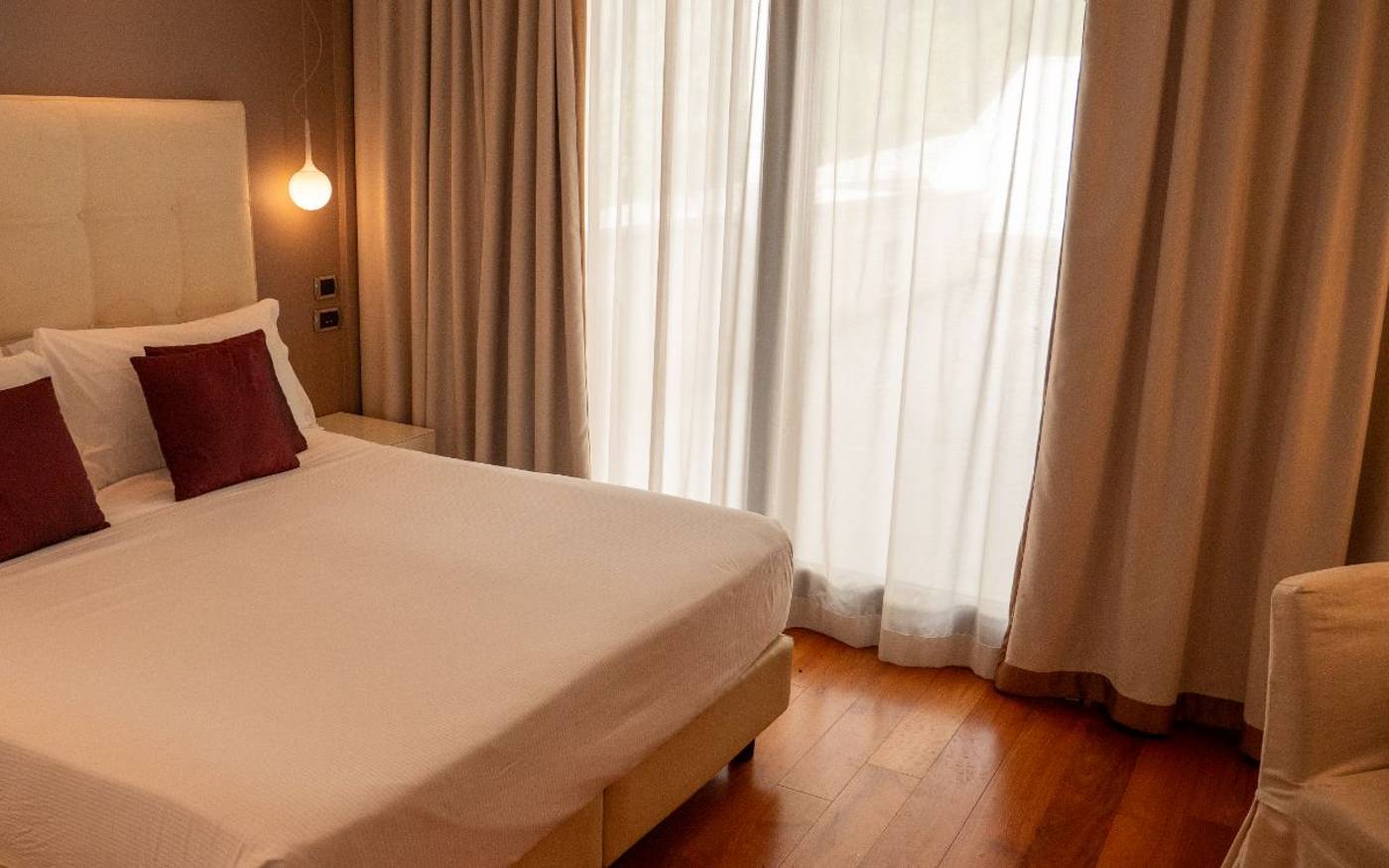 Relais-Paradiso-Room-17