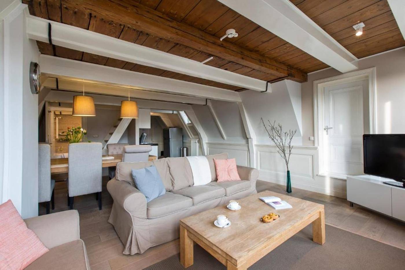 Grand-Canal-Boutique-Hotels-Room-34