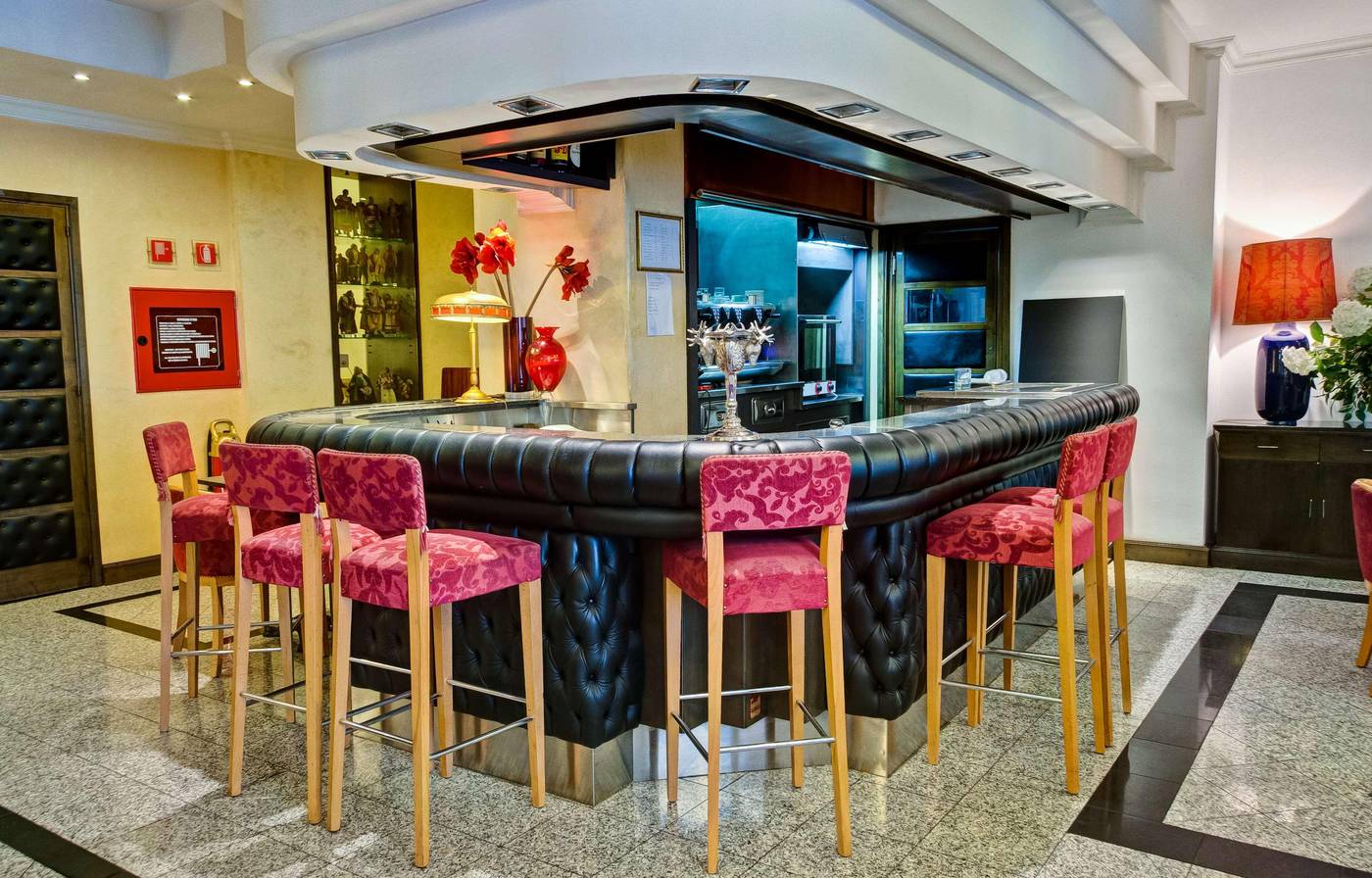 BEST-WESTERN-Hotel-Rivoli-Restaurant-8