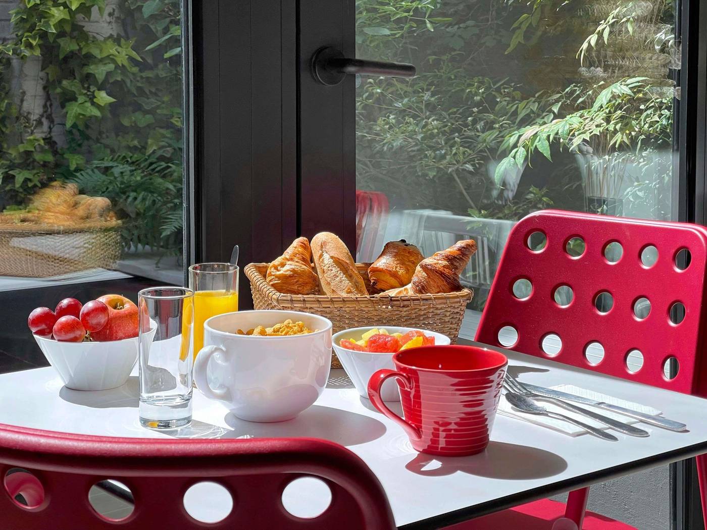 ibis-Styles-Paris-La-Defense-Courbevoie-Restaurant-36