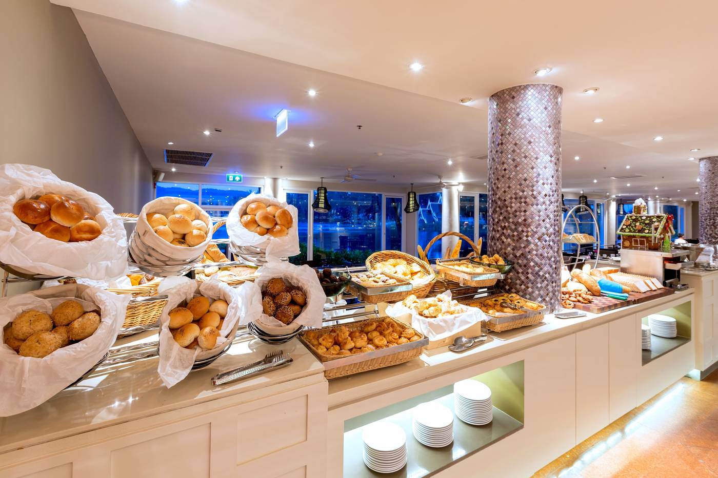 Angsana-Laguna-Phuket-Restaurant-55