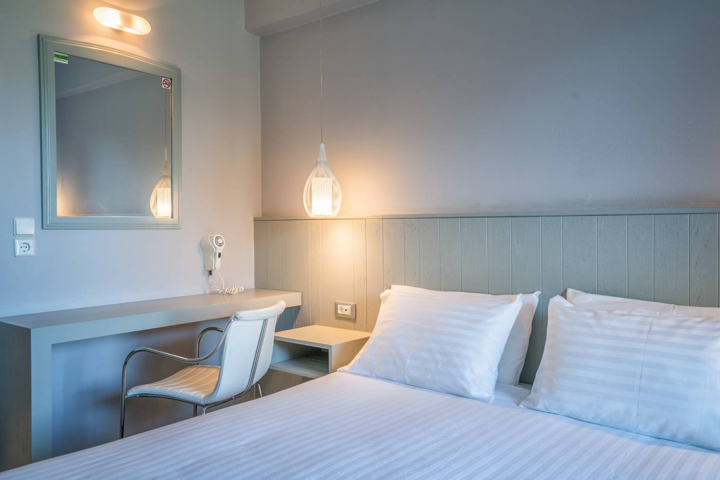 Castelli-Adults-Only-Room-28