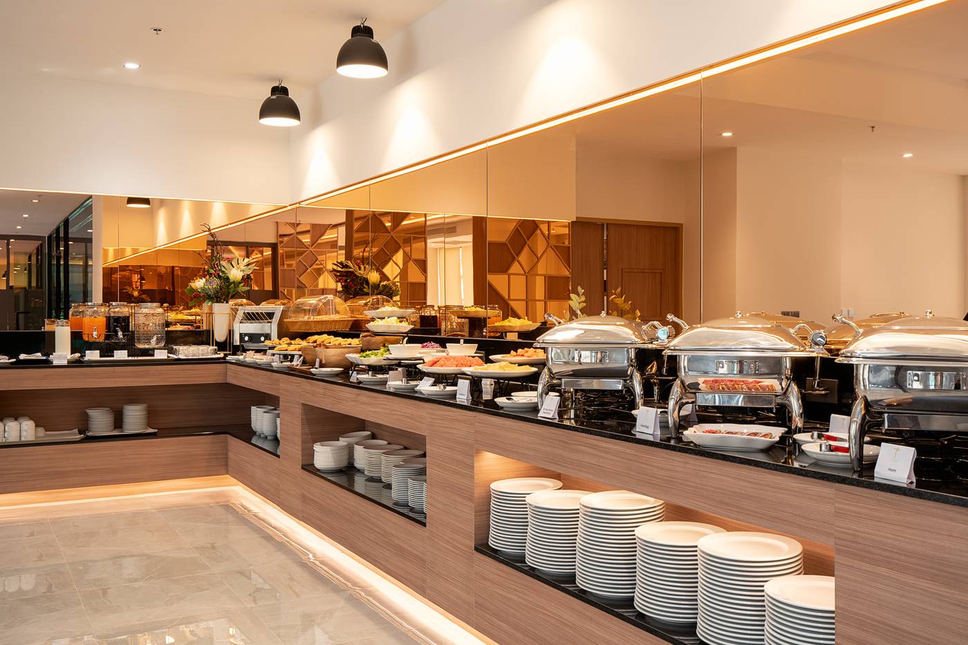 Thaya-Hotel-Bangkok-Restaurant-30