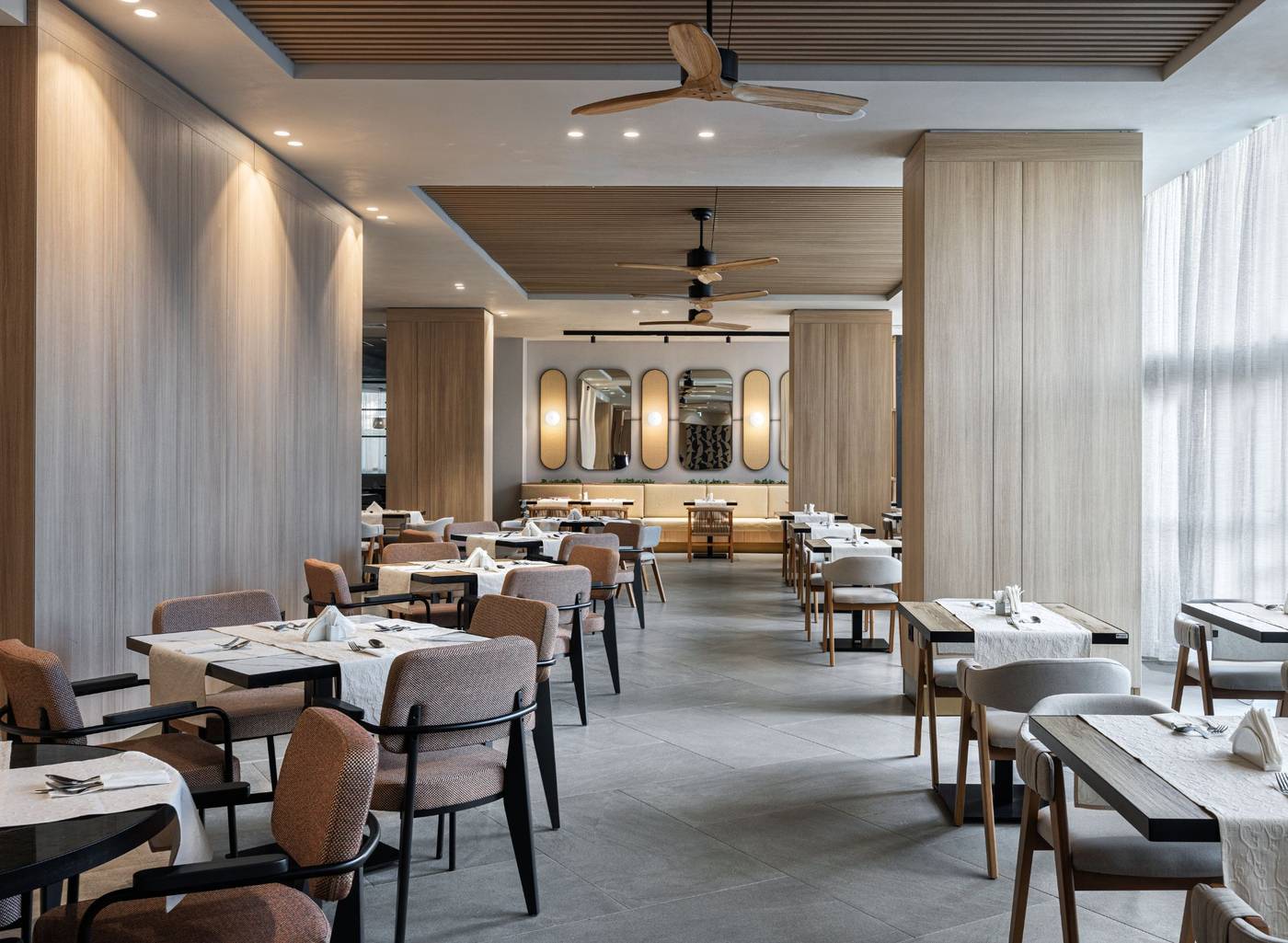 Globus-Restaurant-12