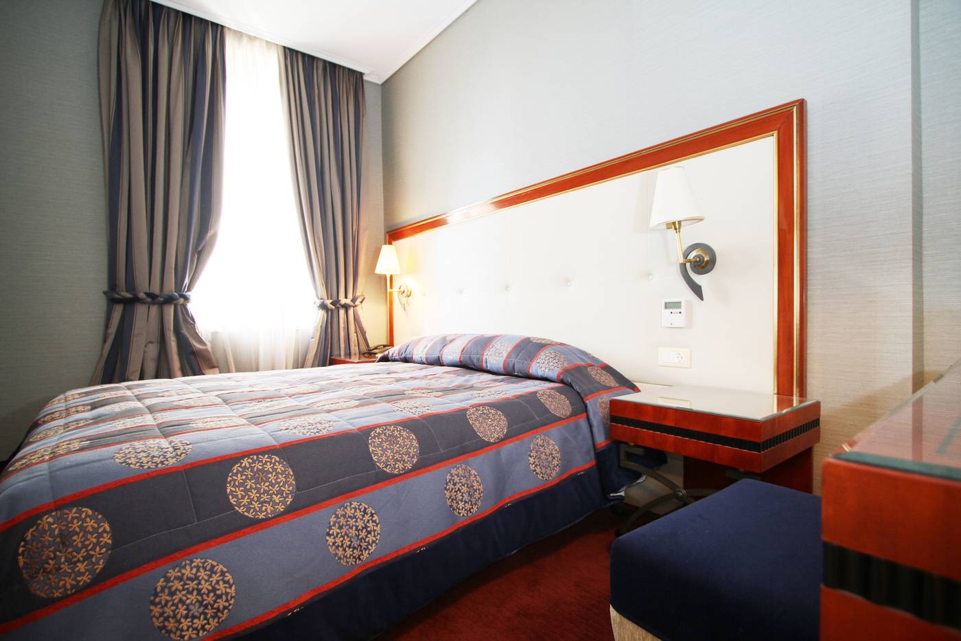 Piraeus-Theoxenia-Room-19