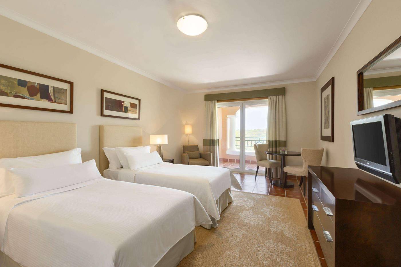 Dolce-CampoReal-Lisboa-Room-49