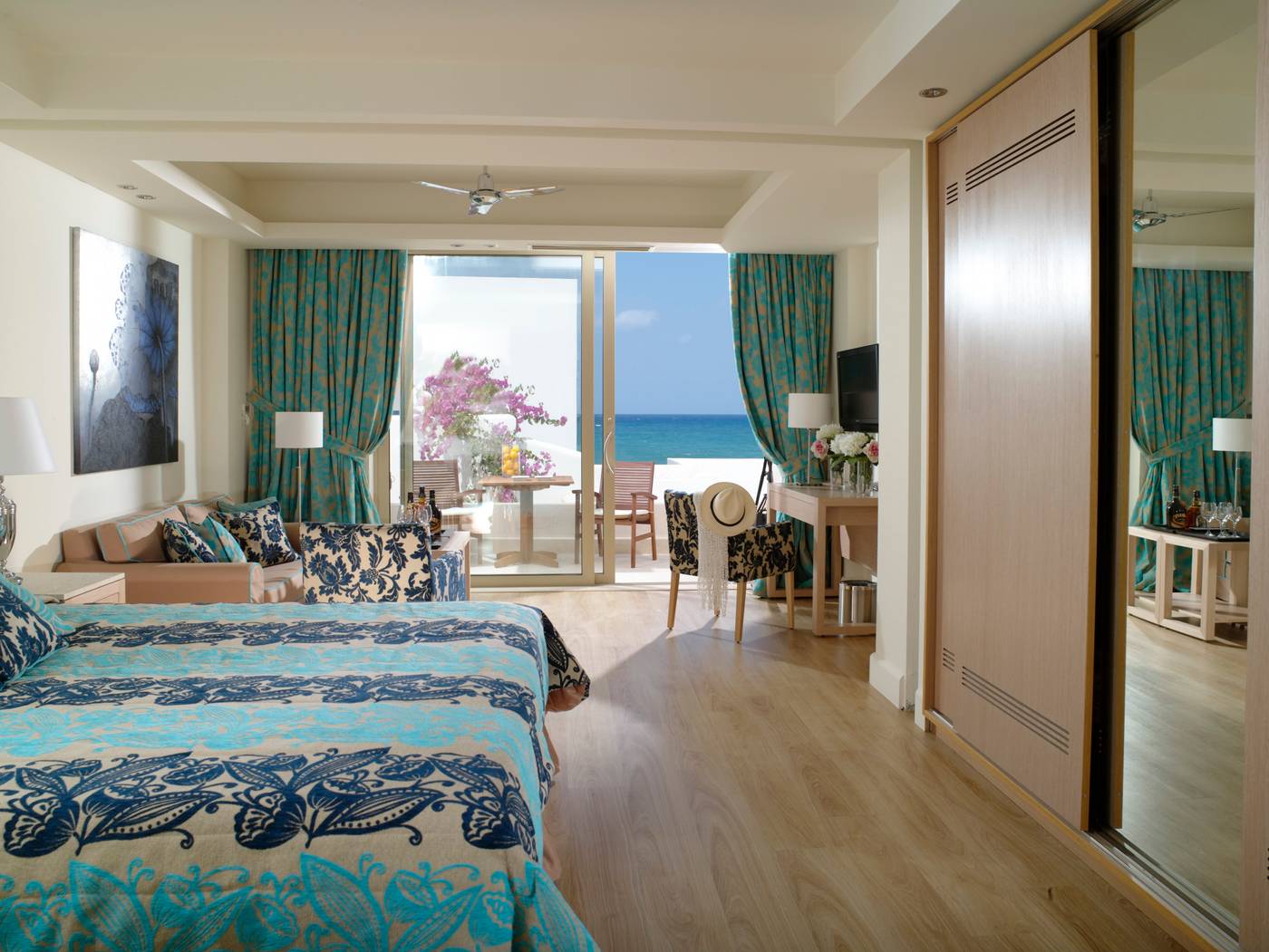 Knossos-Beach-Bungalows-Suites-Resort---Spa-Room-31