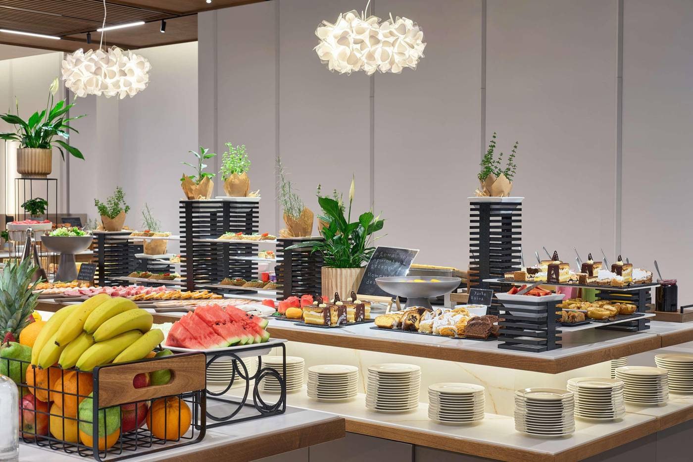 Imperial-Plovdiv-a-member-of-Radisson-Individuals-Restaurant-45