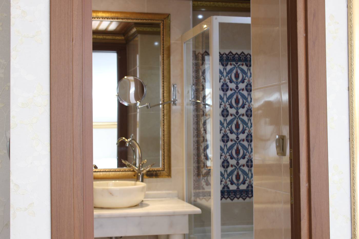 Marmara-Deluxe-Room-14