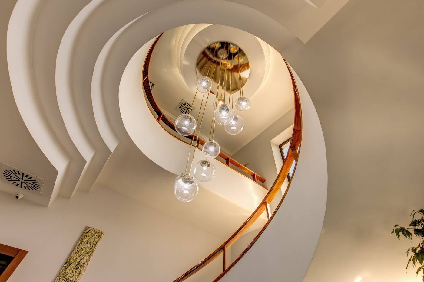 Cervara-Park-Hotel-Lobby-2