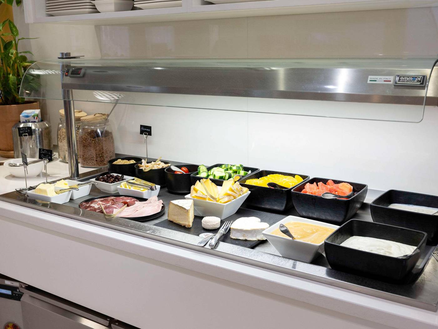 Mercure-Nice-Centre-Grimaldi-Restaurant-48