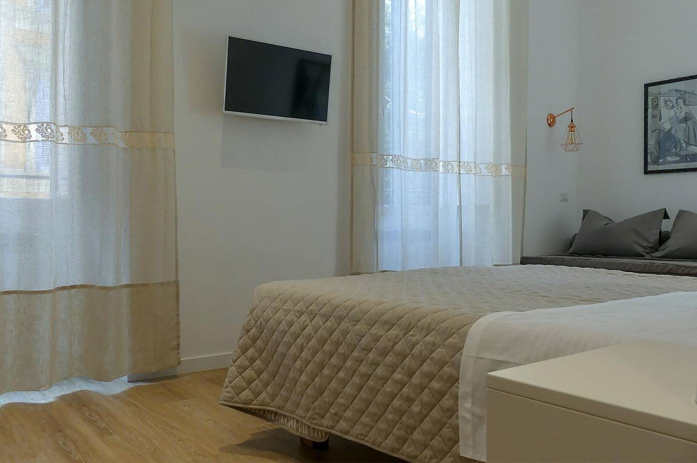 Roma-Vespahouse-Room-11