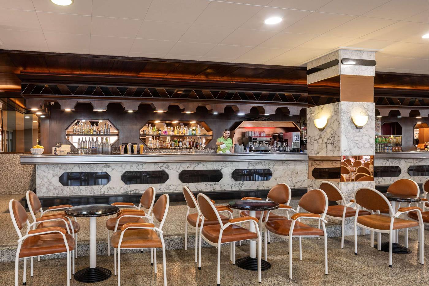 H-Top-Olympic-Bar-21