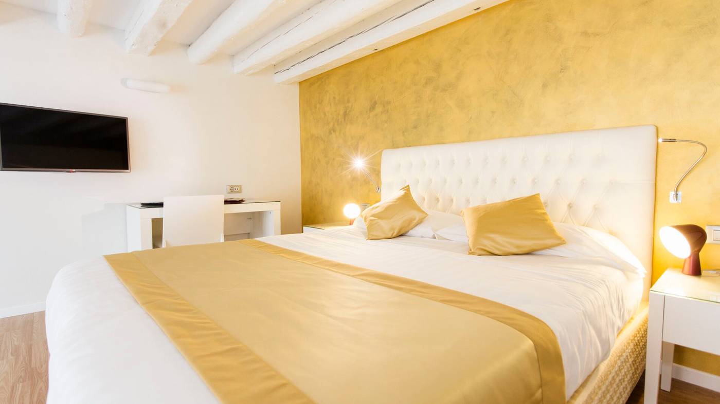 American-Dinesen-Room-33