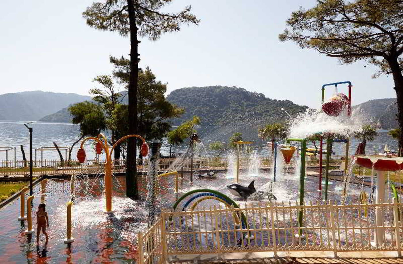 Orka-Lotus-Beach-Pool-4