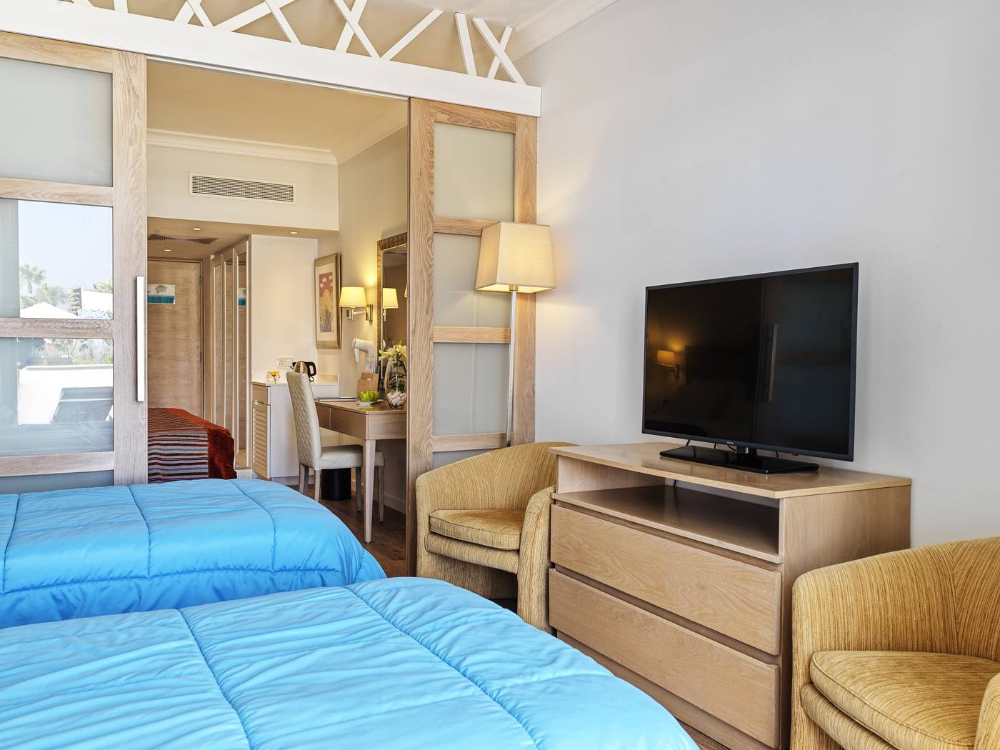 Olympic-Lagoon-Resort-Room-45