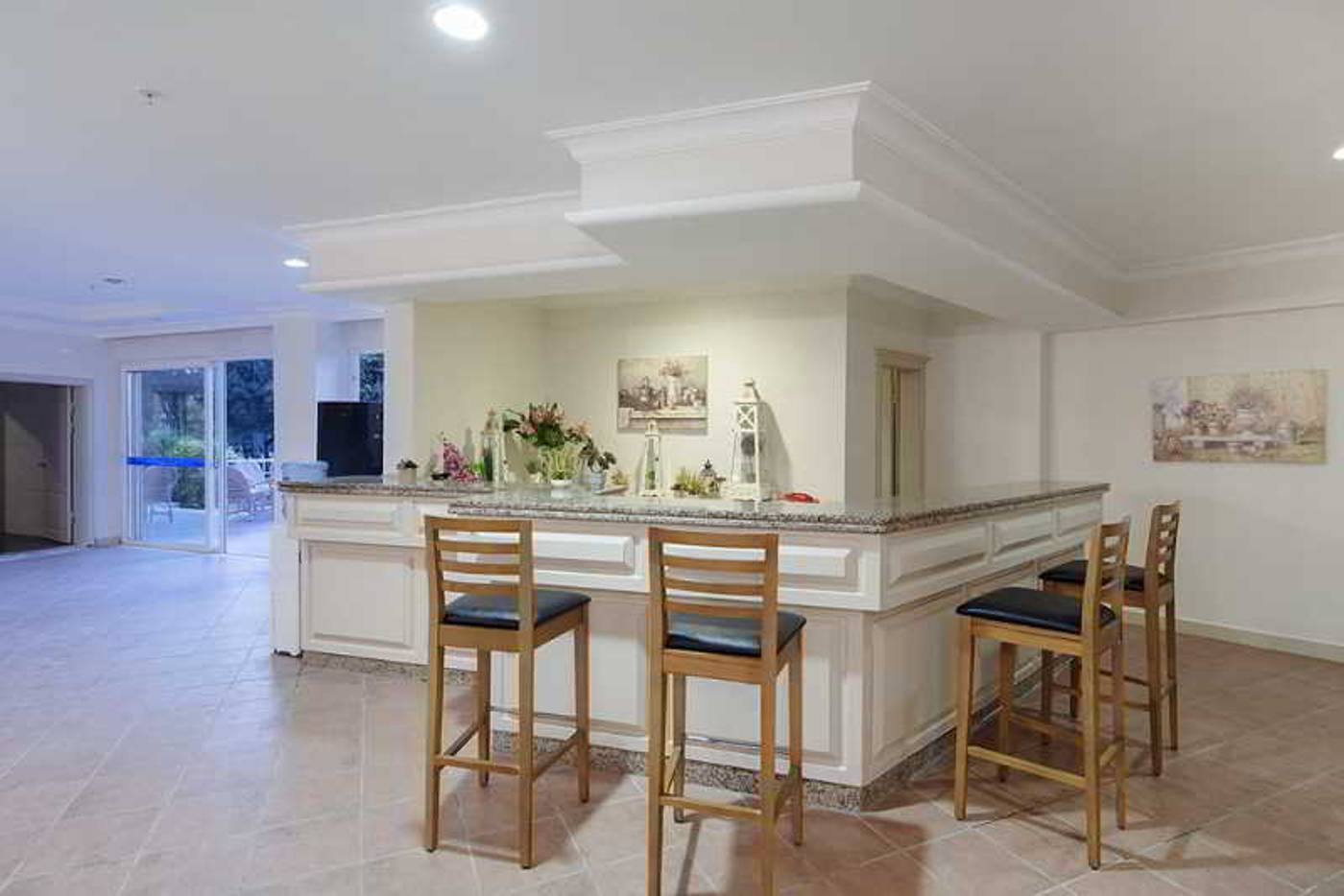 Club-Turtas-Beach-Hotel-Bar-30