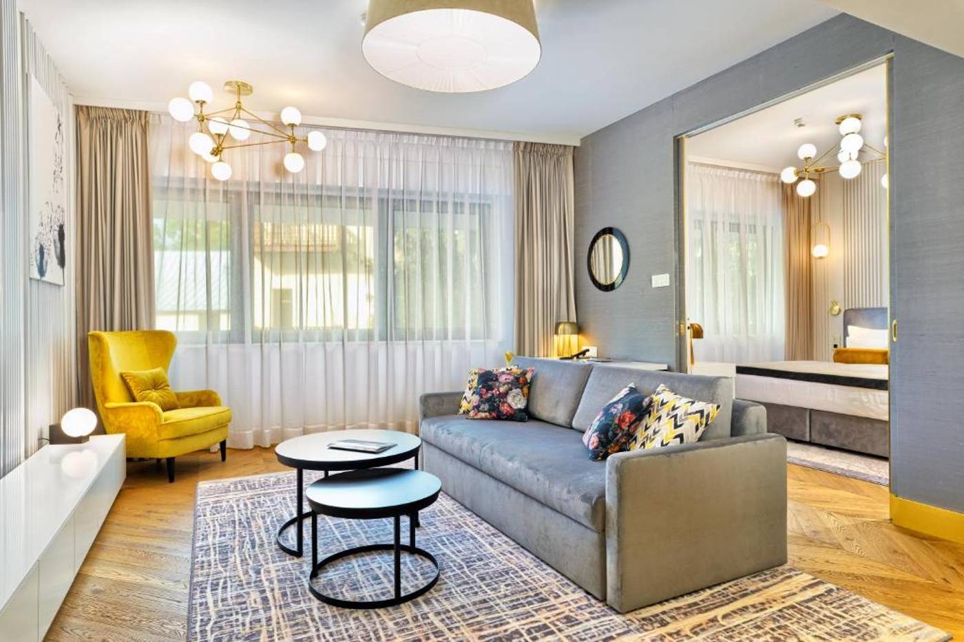 Ferreus-Modern-Art-Deco-Room-24