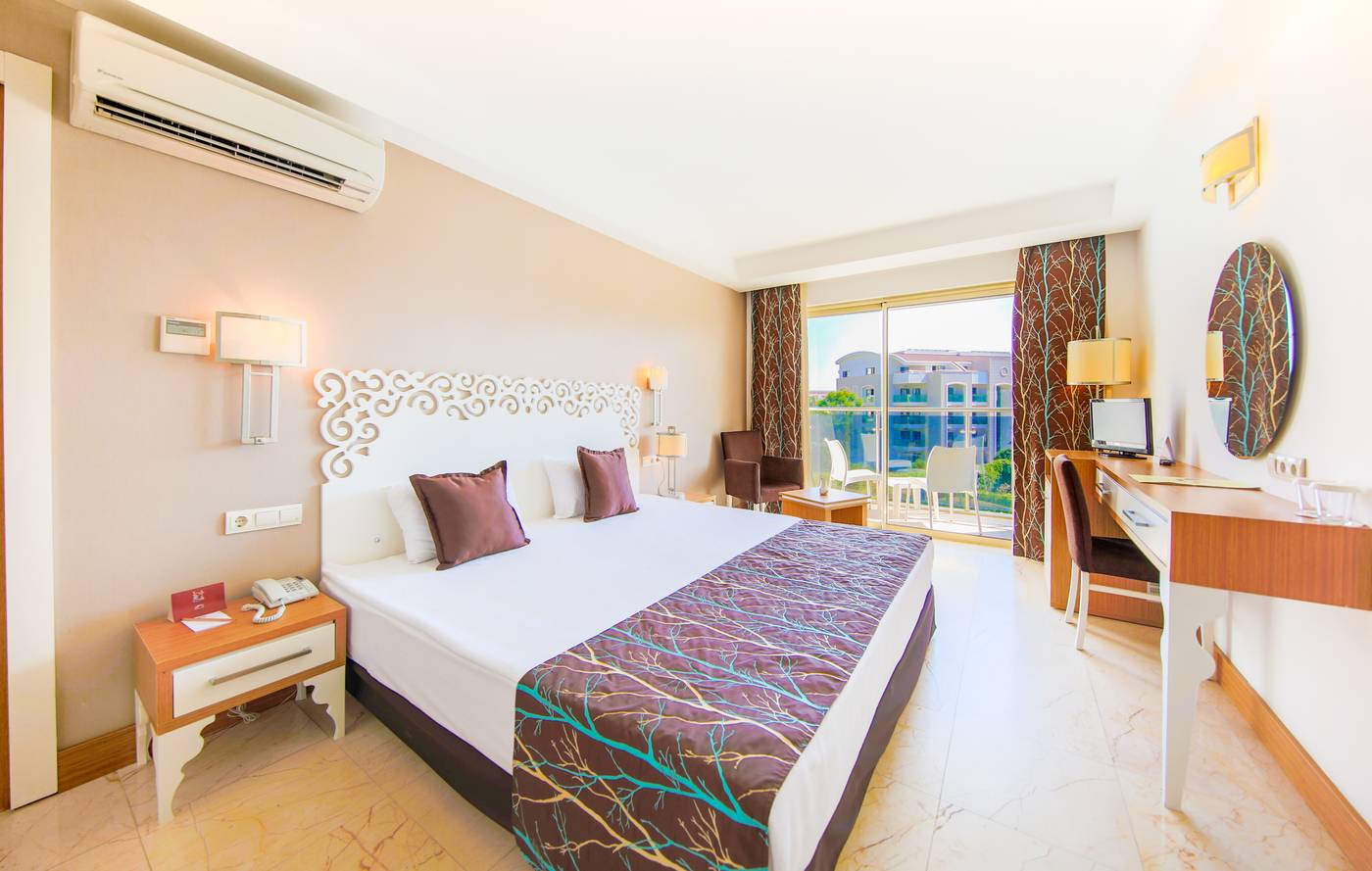 Horus-Paradise-Luxury-Resort-Room-32