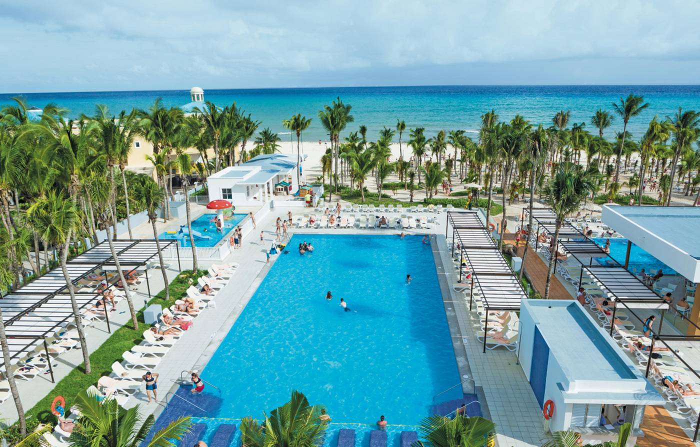 Riu-Playacar-All-Inclusive-Pool-1