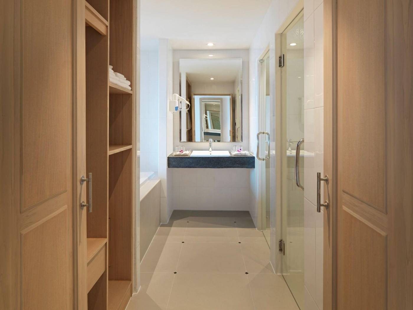 Chanalai-Flora-Resort-Room-33