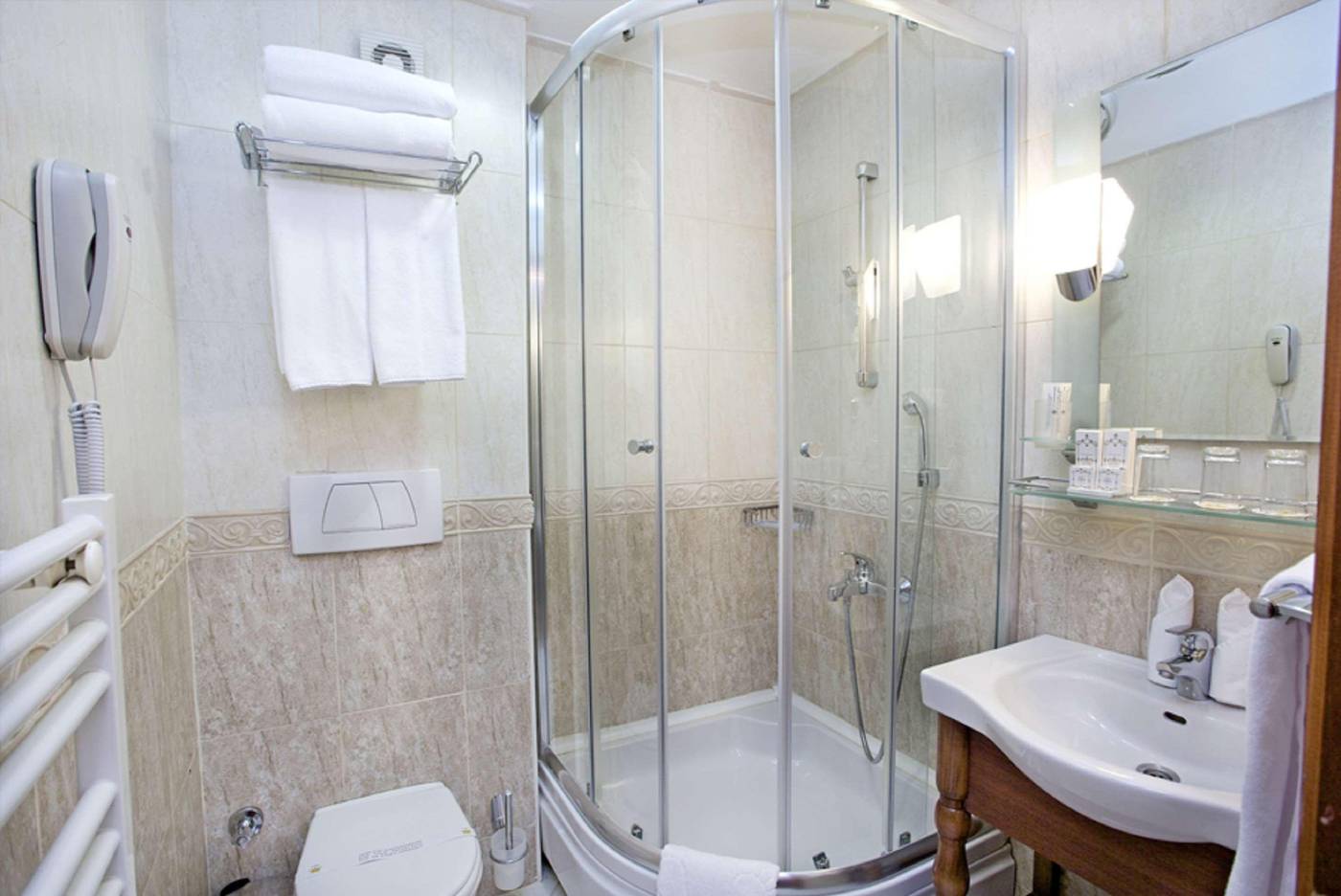 Best-Western-Empire-Palace-Room-45