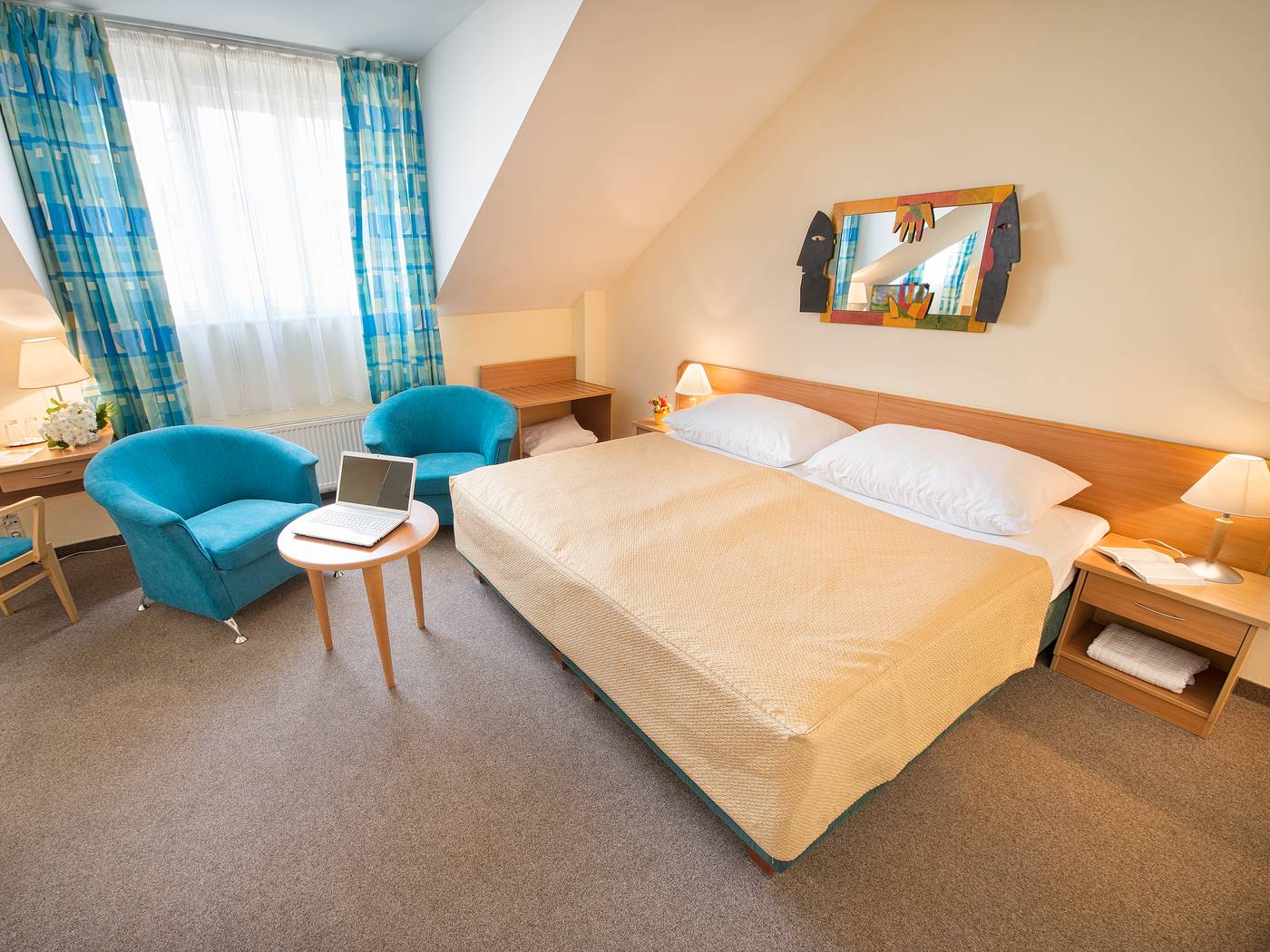 EA-Hotel-Tosca-Room-14