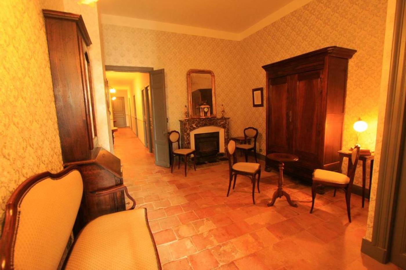 Logis Hotel La Marbrerie-France-CAUNES MINERVOIS-Lobby-3