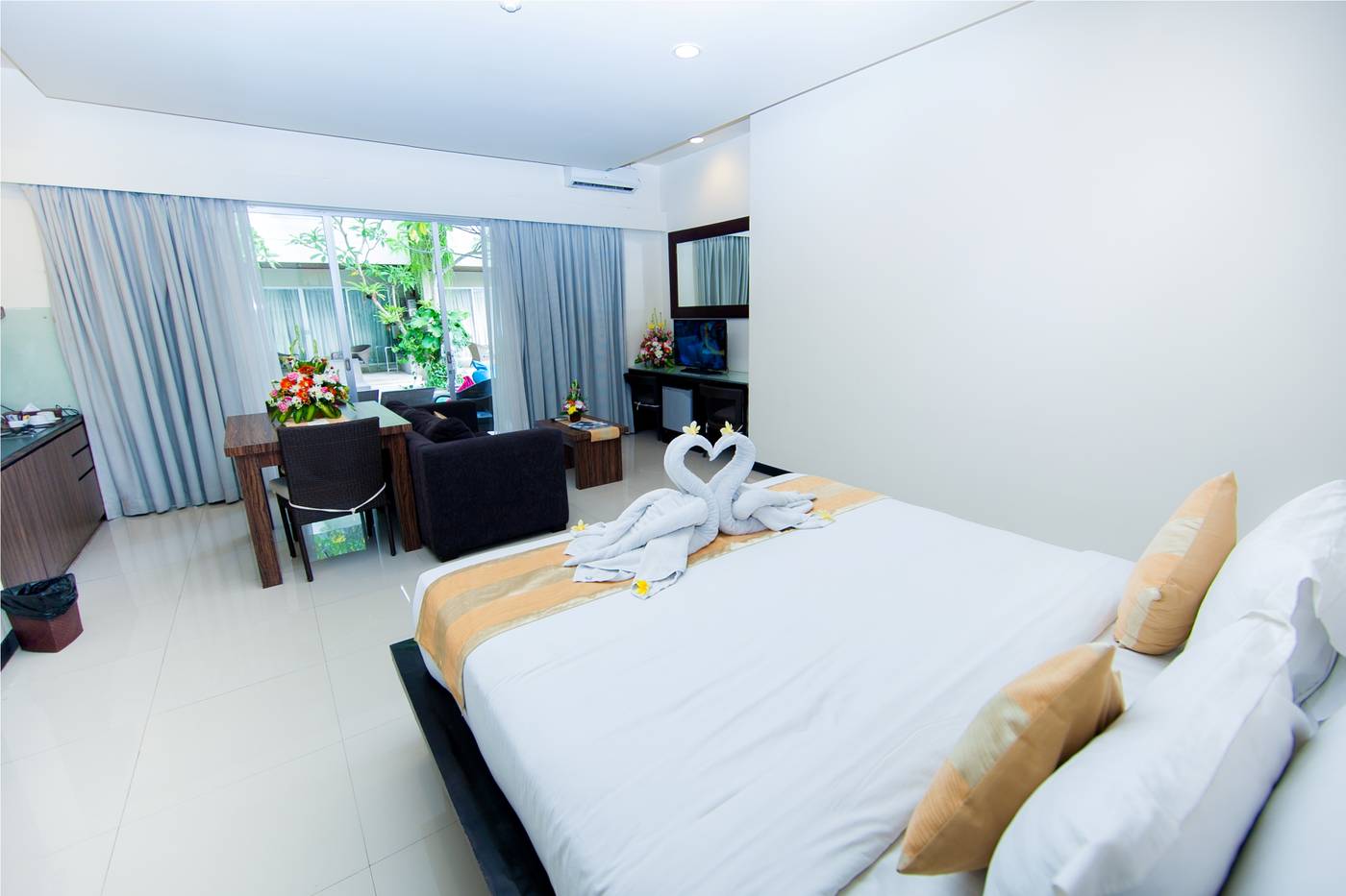 The Sunset Mansion Seminyak-Indonesia-SEMINYAK-Room-6