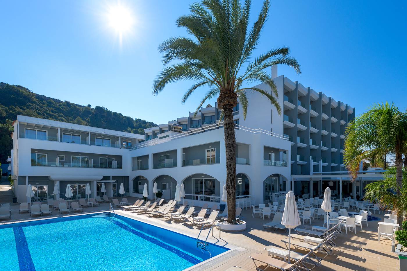 Oceanis-Park-Hotel-Bar-10
