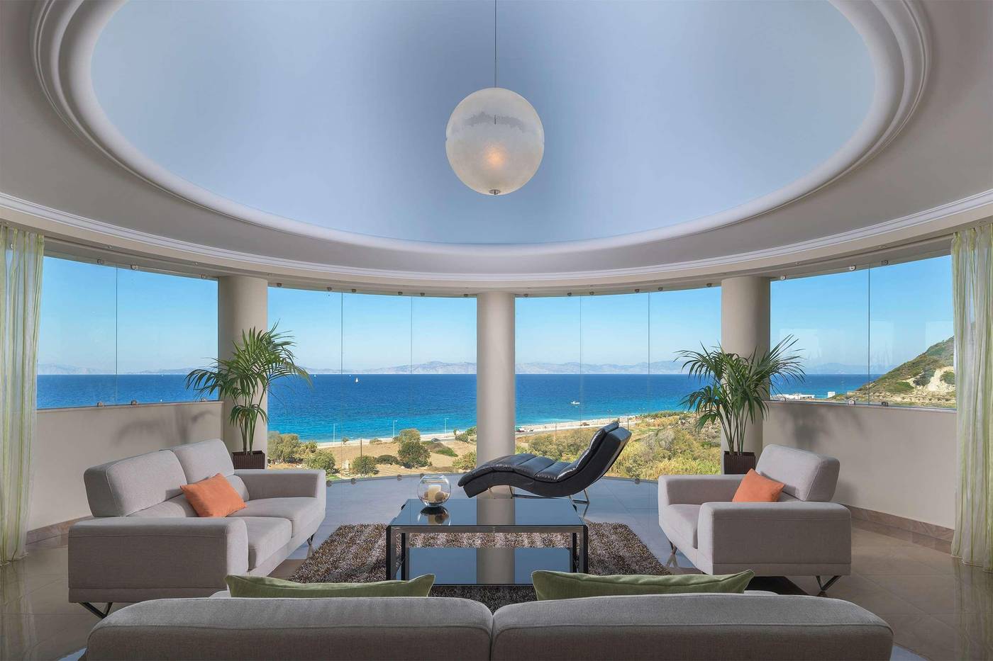 Atrium-Platinum-Luxury-Resort---Spa-Room-49