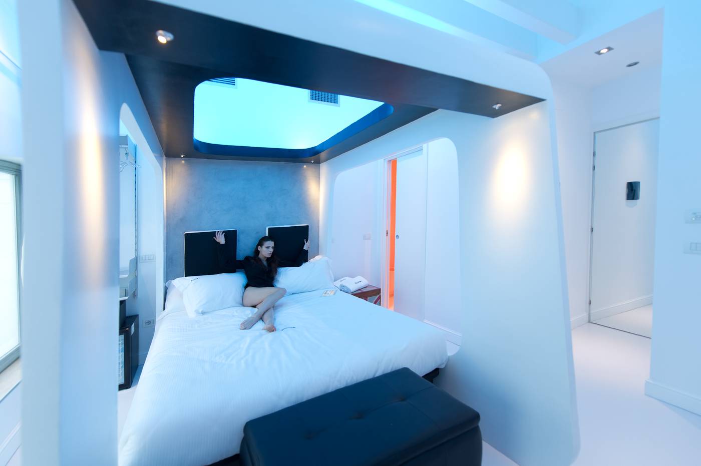 iRooms-Forum---Colosseum-Room-16