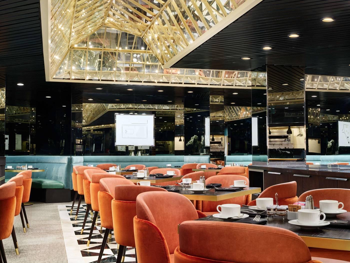 Millennium-Hilton-New-York-One-UN-Plaza-Restaurant-81