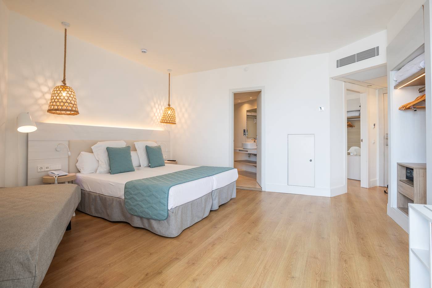 Leonardo-Royal-Hotel-Ibiza-Santa-Eulalia-Room-22